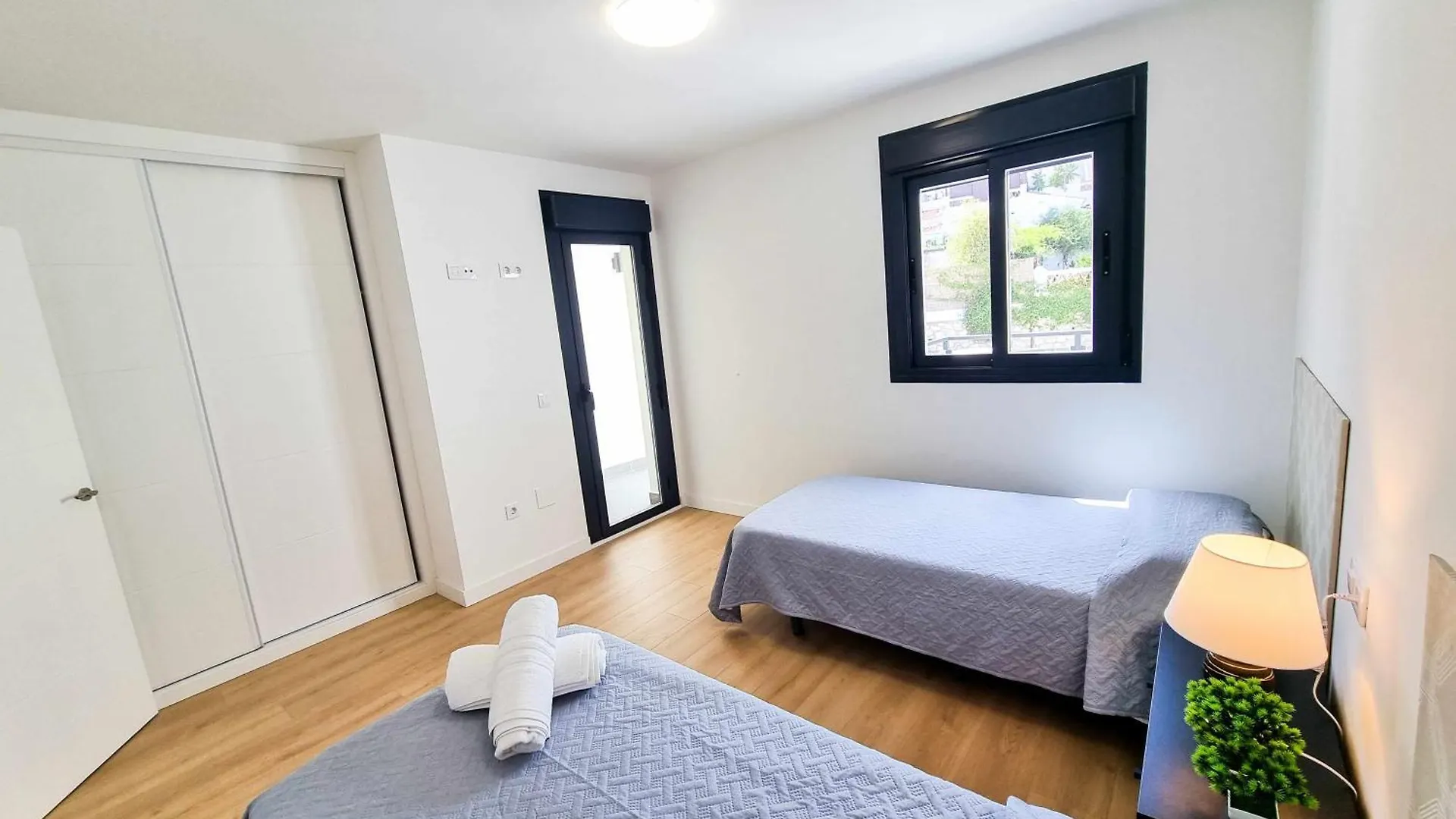 Chalet Sea Views Villa Benalmadena Comotucasa Spain